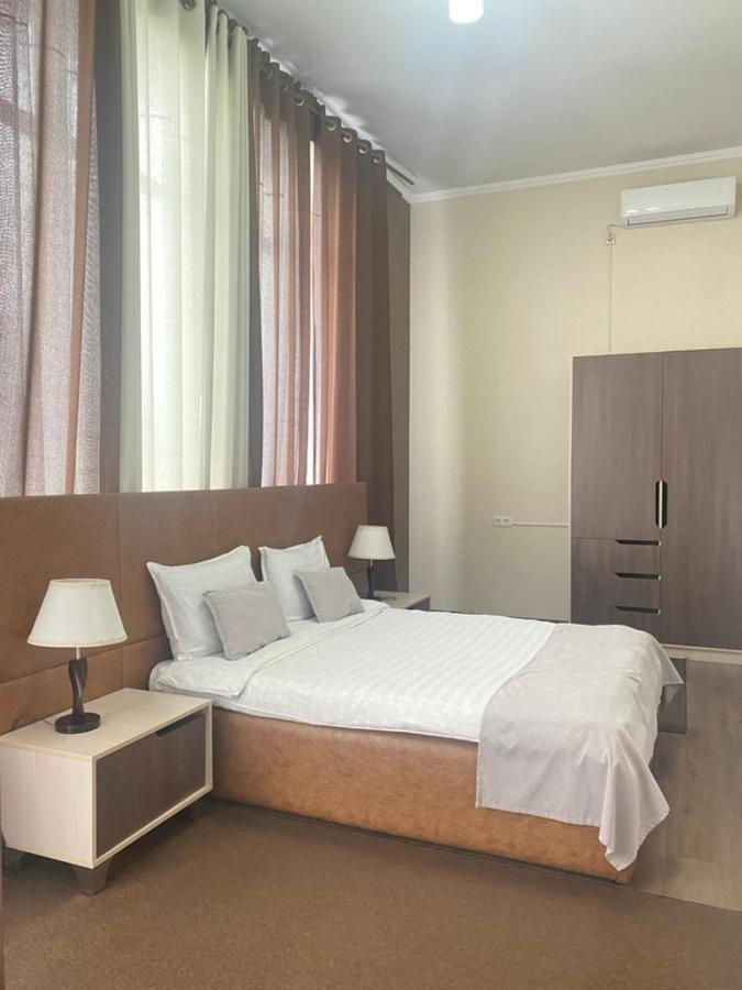 Caravan Hotel カラコル エクステリア 写真